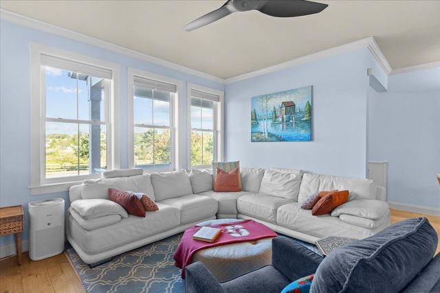 205 South Jefferson Road, South Burlington, VT 05403