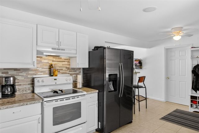 8815 Marlowe Avenue, Plymouth, MI 48170