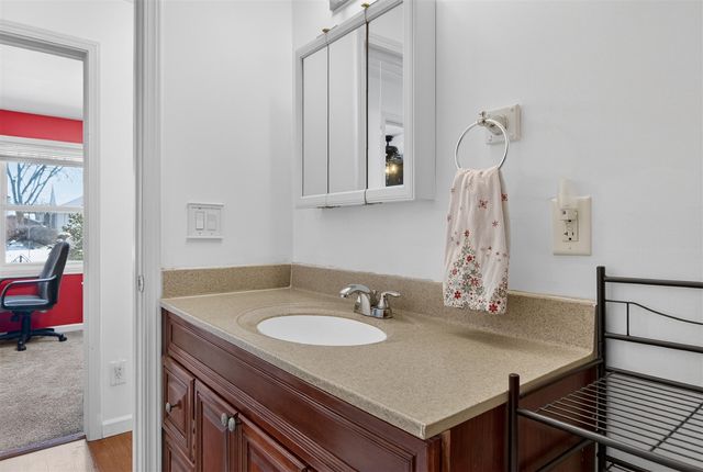 8815 Marlowe Avenue, Plymouth, MI 48170