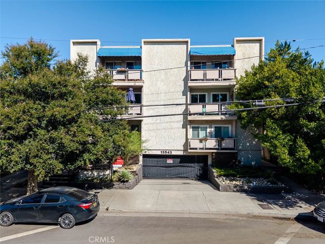 13543 Moorpark Street 7, Sherman Oaks, CA 91423
