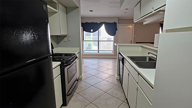 6633 W Airport Boulevard 1405, Houston, TX 77035