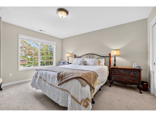 12786 Nw LILYWOOD Dr, Portland, OR 97229