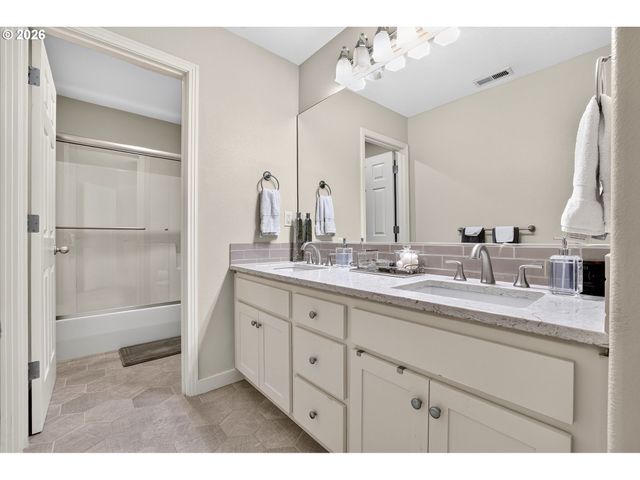 12786 Nw LILYWOOD Dr, Portland, OR 97229