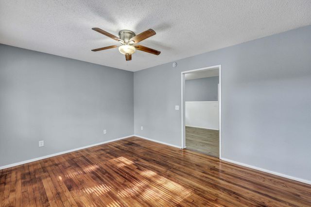 1652 Larry Street, North Charleston, SC 29405