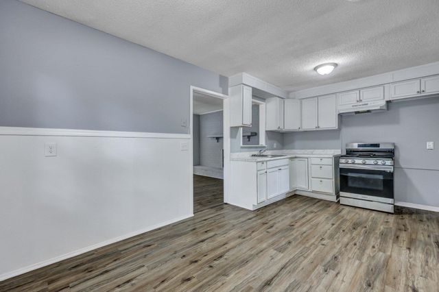 1652 Larry Street, North Charleston, SC 29405