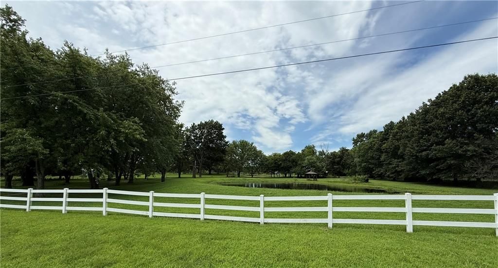 23820 S State Route Ee Highway S, Harrisonville, MO 64701