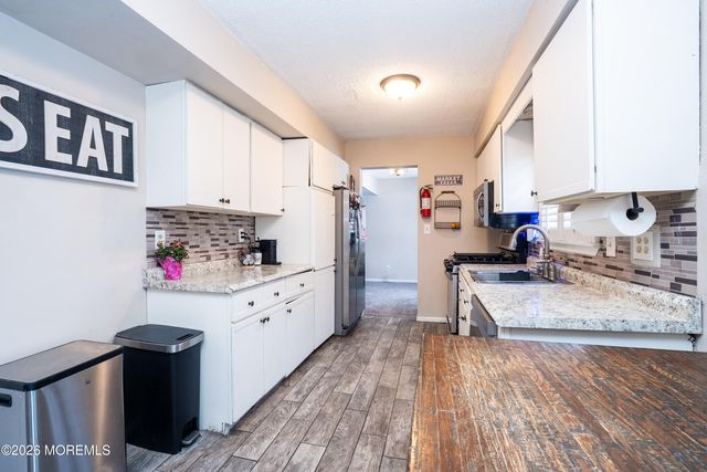 129 Andover Road, Jackson, NJ 08527