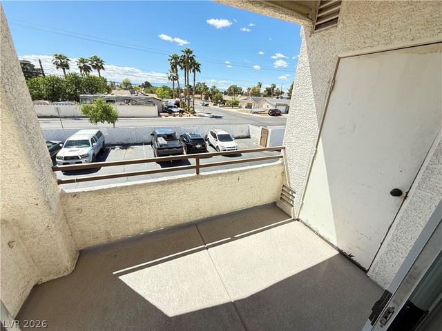 1300 South Arlington Street 202, Las Vegas, NV 89104