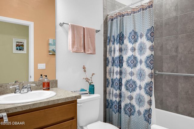 307 Cheeseburger Drive, Daytona Beach, FL 32124