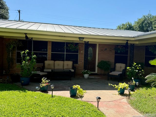 803 Leland, Kenedy, TX 78119