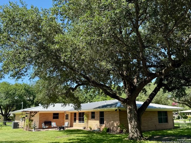 803 Leland, Kenedy, TX 78119