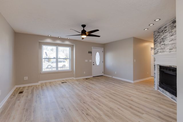 798 Summer Hill Ln, E, La Vergne, TN 37086