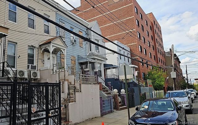2307 Cambreleng Avenue, Bronx, NY 10458