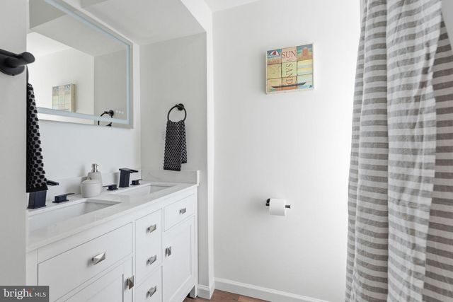 1302 W 6TH ST, Wilmington, DE 19805