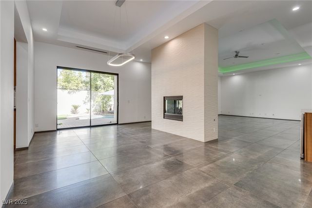 628 Edgebrook Drive, Las Vegas, NV 89145