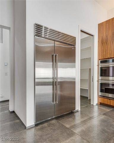 628 Edgebrook Drive, Las Vegas, NV 89145