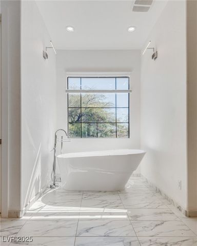 628 Edgebrook Drive, Las Vegas, NV 89145