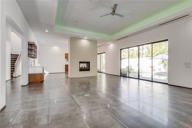 628 Edgebrook Drive, Las Vegas, NV 89145