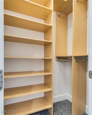 628 Edgebrook Drive, Las Vegas, NV 89145