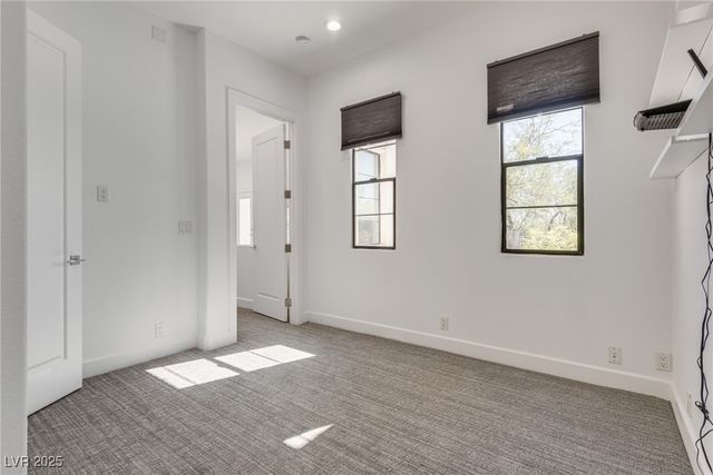 628 Edgebrook Drive, Las Vegas, NV 89145