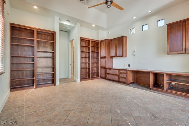 628 Edgebrook Drive, Las Vegas, NV 89145