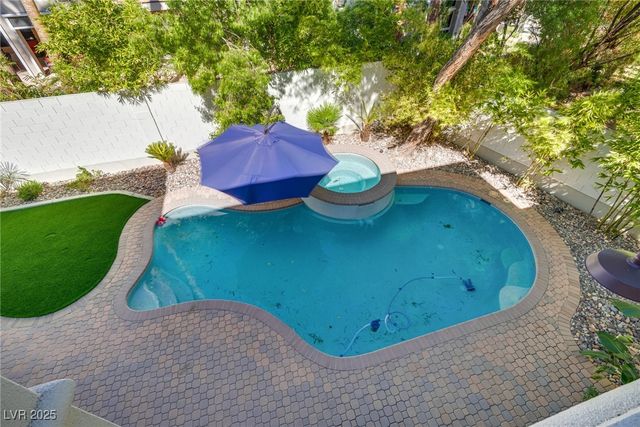 628 Edgebrook Drive, Las Vegas, NV 89145