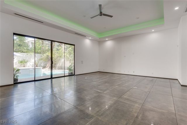 628 Edgebrook Drive, Las Vegas, NV 89145