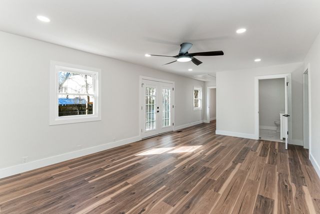 5821 Carl Pl, Nashville, TN 37209