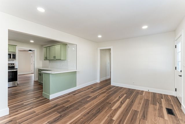 5821 Carl Pl, Nashville, TN 37209