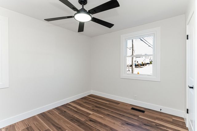 5821 Carl Pl, Nashville, TN 37209