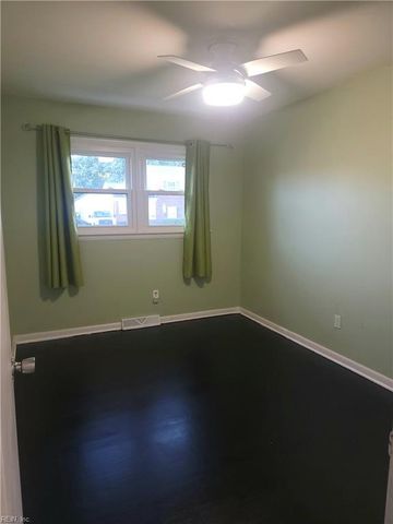 311 Hercules DR, Hampton, VA 23669