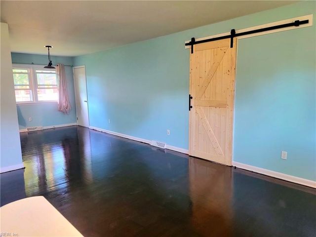 311 Hercules DR, Hampton, VA 23669