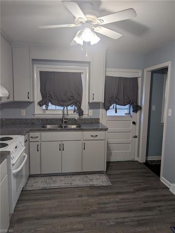 311 Hercules DR, Hampton, VA 23669