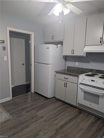 311 Hercules DR, Hampton, VA 23669