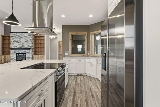 10 Bellflower CT, Blanchard, ID 83804
