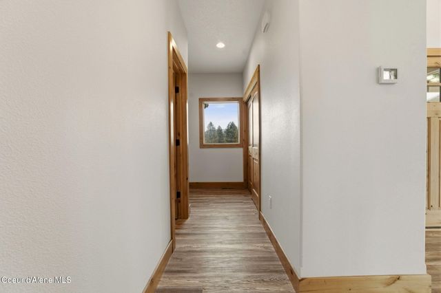10 Bellflower CT, Blanchard, ID 83804