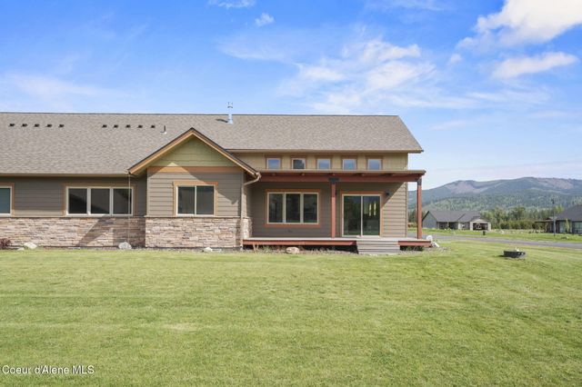 10 Bellflower CT, Blanchard, ID 83804