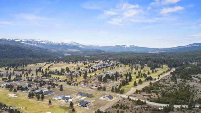 10 Bellflower CT, Blanchard, ID 83804