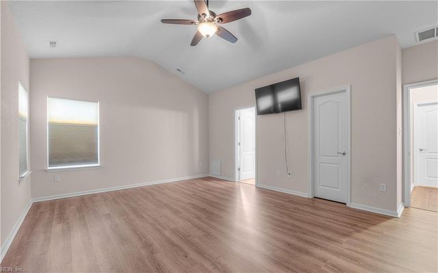 5580 Memorial DR, Virginia Beach, VA 23455