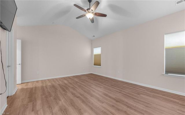 5580 Memorial DR, Virginia Beach, VA 23455