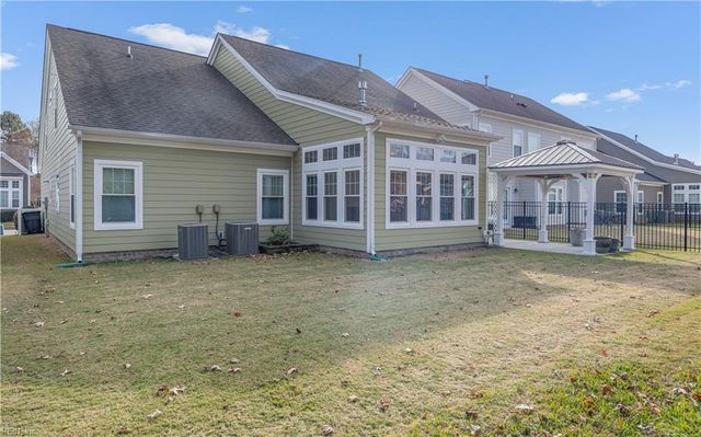 5580 Memorial DR, Virginia Beach, VA 23455