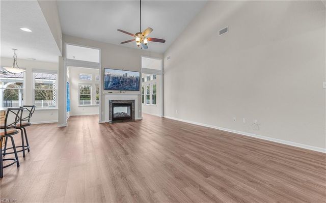 5580 Memorial DR, Virginia Beach, VA 23455