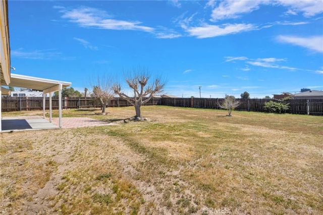 15315 Little Beaver, Victorville, CA 92395