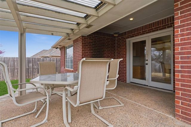 1205 Alexanders Trail, Edmond, OK 73012