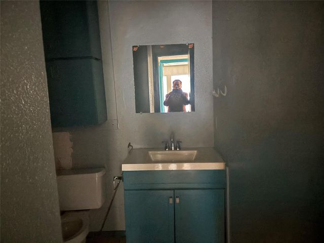 7926 Mullen DR 1, Austin, TX 78757