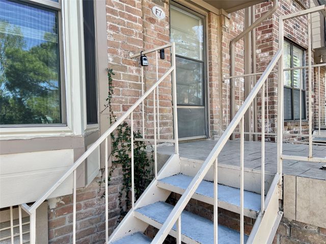 2119 Place Rebecca Lane F7, Houston, TX 77090