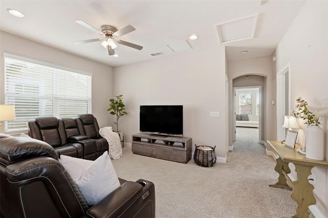 1016 HUNTSPOINT STREET, Winter Garden, FL 34787