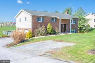 1400 SILOAM ROAD, Chambersburg, PA 17201