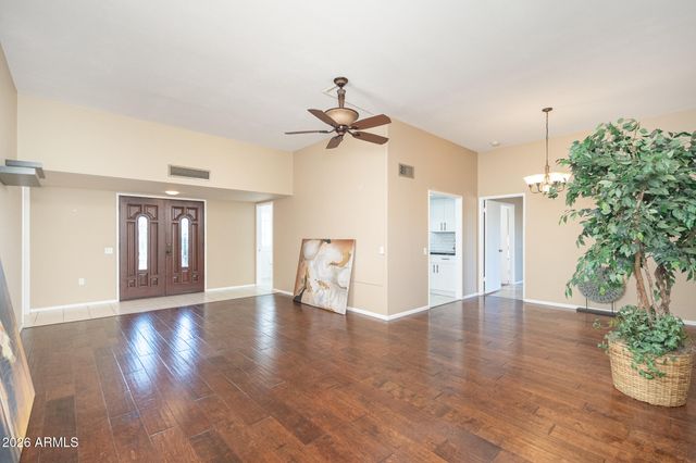 10004 W PLEASANT VALLEY Road, Sun City, AZ 85351