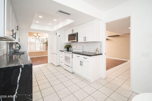 10004 W PLEASANT VALLEY Road, Sun City, AZ 85351